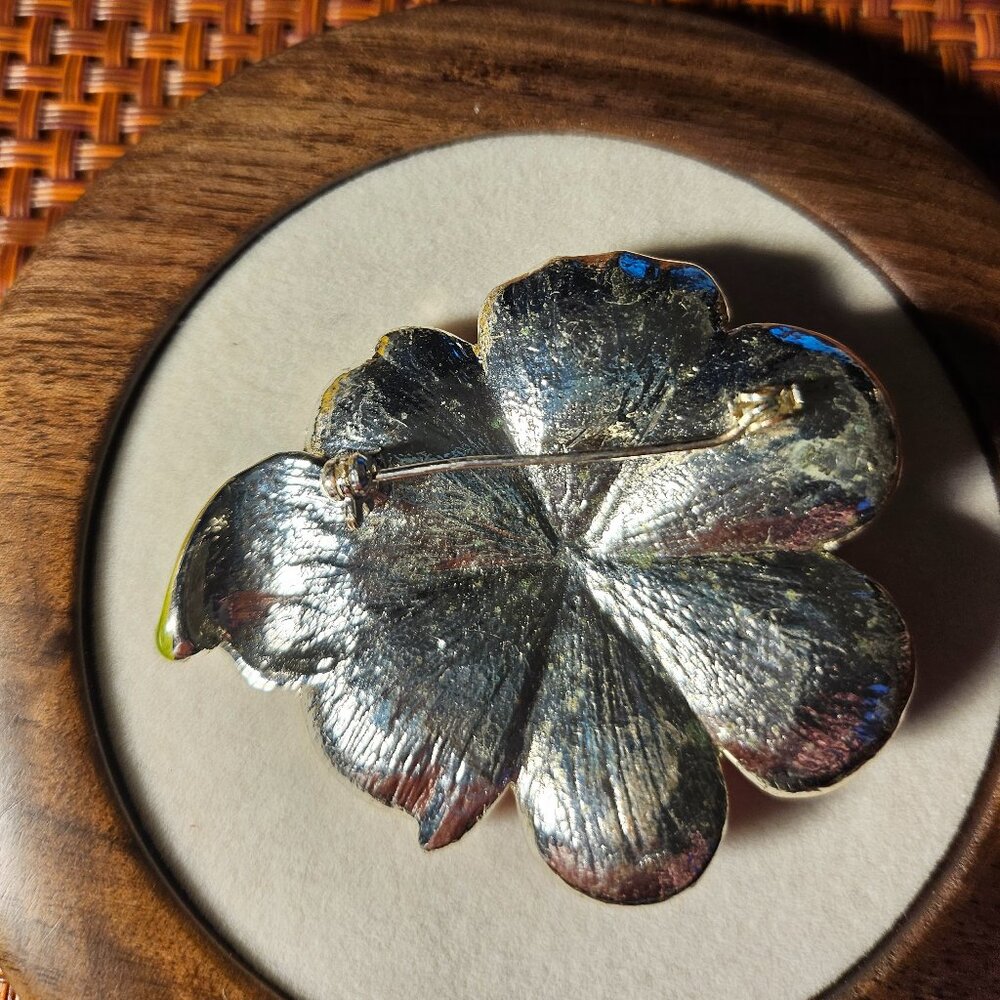 Vintage Enamel Brooch - Picture 4 of 5